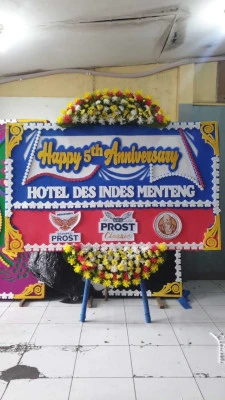 Papan Bunga di Tugu Utara